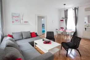 Spacious 3BR APT in the center with big terrace - Image 3