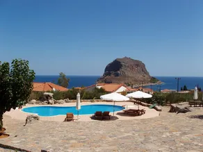 Bungalow 2-3 persons with Sea View - Image 2