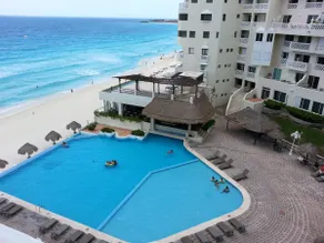 Studio Right on the beach! Cancun Plaza - Image 2