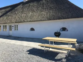 Newly renovated holiday home close to the beach in southern Denmark - Image 5