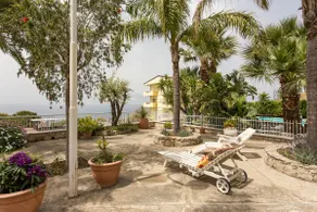 Villa Virginia – Ferienhaus mit Garten und Swimmingpool in Reggio Calabria - Image 4