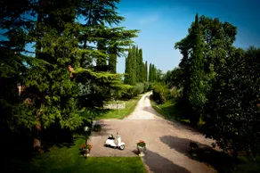 Vivenda de luxo no lago de Garda em Lazise. Vista para o lago e piscina privativa - Image 4