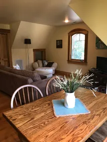 Beautiful Location ! Clean , Modern and Inviting! - Image 3