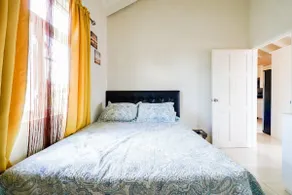 Sunset Glow Guest House - Image 2