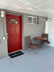 Cozy Red Door Studio - Image 3