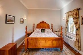 Private 24-Acre Countryside Retreat - No Fees! - Image 2