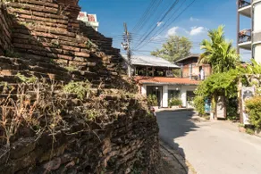 Retro Thai Studio/Old City, Chedi View, King & AC - Image 2