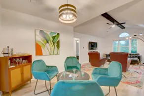 Scandi-Chic Retreat in Madison-Pets stay free! - Image 2