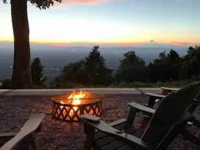 Mountain Views w/ Hot Tub + Fire Pit – World’s Inn - Image 2