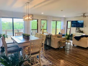 Lake Front Getaway, Outdoor Bar, Pontoon Rental - Image 4