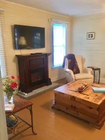 Lizzie's Cottage - Image 3