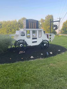 Cozy historical efficiency on a 15acre Farm! - Image 3