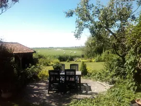Rural detached 2-person wooden guesthouse - Image 3