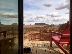 Turquoise Cabin - Image 4