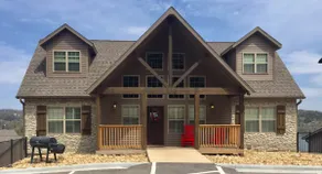 Rockwood Lodge 7 bed/6 bath Lake View Sleeps 20 - Image 3