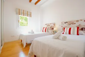 Centrally located Montmari TI Penthouse, Private Terrace - Image 4