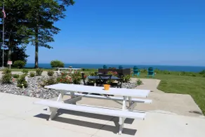 House on Lake Erie with spectacular views:) - Image 5