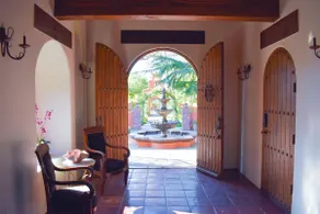 Wine Country Ranch Retreat, sleeps 16, 2HRS to SF - Image 4