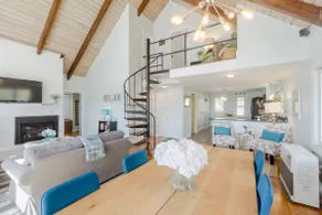 Fabulous Waterfront with Spectacular Sunset Views! - Image 3