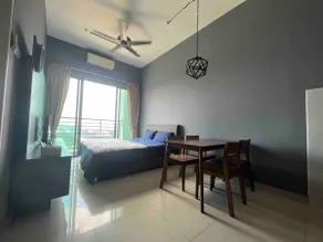 Modern Dpulze Soho fit 4pax,Netflix provided - Image 3