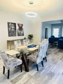 Spacious Family Oasis - 2Q1K - Timeless Charm! - Image 5