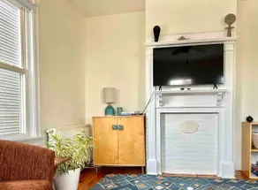 Peaceful Oasis on Munjoy Hill 1st flr 3BR parking - Image 5