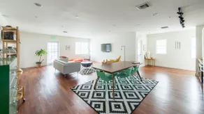 3 Bedrooms Sleeps 8 Best Value in South Beach - Image 3