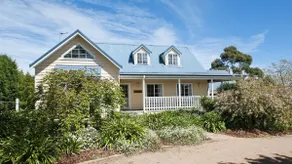 Lou Lous Cottage Southern Highlands 4pm Check Out Sundays - Image 2