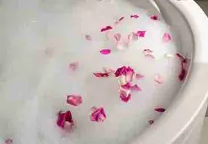 The Deep Soaking Tub Suite with AC - Image 4