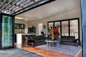 Lotus Lake House - Image 5