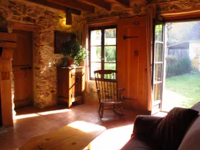 Gîte Dordogne / Limousin. Peut accueillir jusqu'à 4 personnes. Situé dans une belle campagne. - Image 3