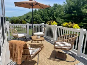 Warm & Elegant Getaway Near Penn State • Sleeps 10 - Image 4