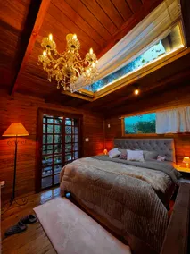 The cabin of your dreams exists! Cinnamon/Grass - Image 4