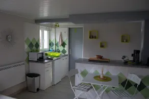 Neuvic, fully equipped apartment, terrace, garden - Image 5