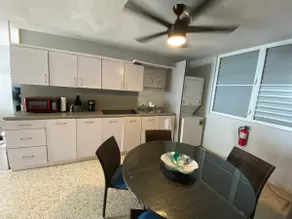 Cozy Beach Apartment - Image 3