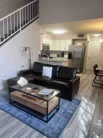 Stylish and Modern Condo Near Downtown Tempe - Image 2