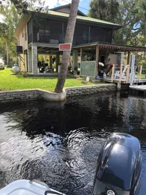Uncle Buck's Fish Camp- on water with dock - Image 2