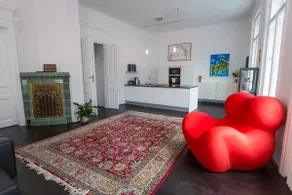 Grand Soho Apartment - Image 3