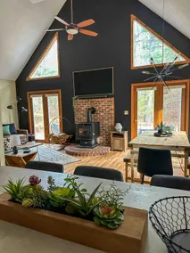 Comfortable chalet in Tamworth, walk to lake - Image 2