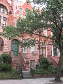 Brownstone 3rd Foor - Image 4