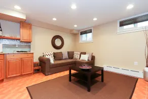 Modern DC Northwest Apartment with Parking Spot - Image 2