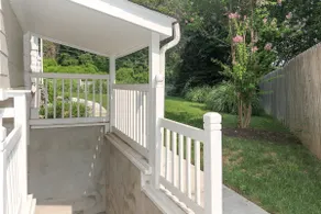 Modern DC Northwest Apartment with Parking Spot - Image 4