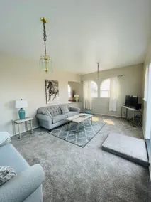Carmela’s Penthouse in the heart of Arcata! - Image 4