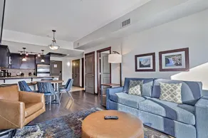 Stoneridge 2 BDR - Sleeps 8★ Hot Tub/ Pool/Sauna/Gym ★Mountain Views ★1100 SQF - Image 2
