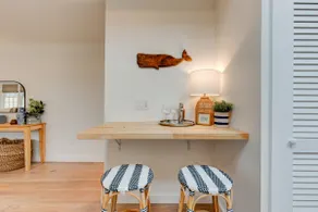 Walk to Town/Golf Club - Renovated Edgartown Home - Image 5
