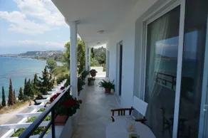 Sea Side Villa Alexandra - Image 4