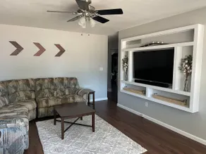 Little House - Image 4