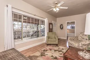 Long term OK. Vintage Home in Downtown Madras - Image 3