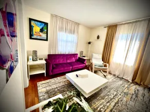 Artsy 2 bedroom-Free parking-Ideal for long stays - Image 3