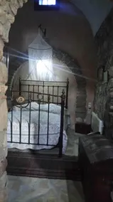 Traditional stone house in Armolia, Chios. - Image 2